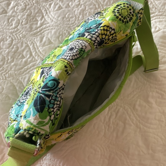 🍋‍🟩 Vera Bradley Baby Diaper Messenger Bag Limes Up 🍋‍🟩 - Picture 4 of 15